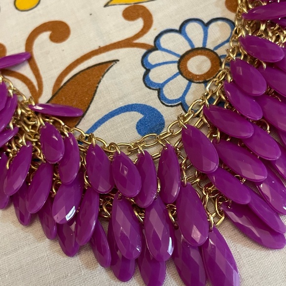 Lovely purple statement necklace and earrings - Picture 6 of 6